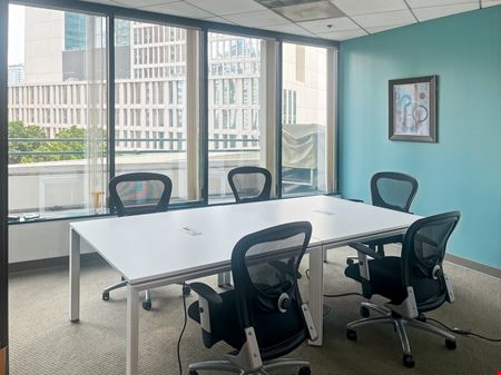 Regus - San Diego - Emerald Plaza