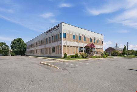 3,900 SF Medical/Professional Office For Lease