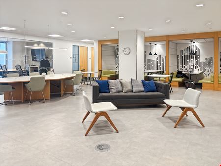 Office space for Rent at Regus - Schaumburg Woodfield Preserve in Schaumburg