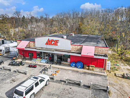 Commercial space at 558 Water St in Allegan