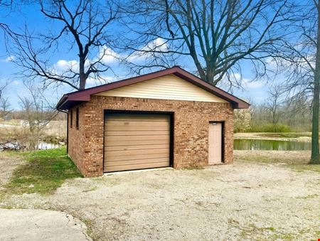 Industrial space for Rent at 806 Progress Dr. in Farmington