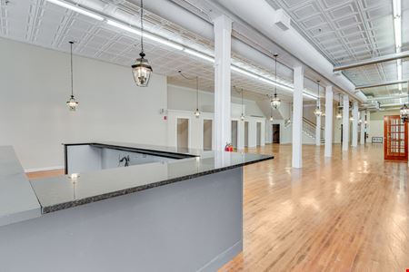OFFICE/RETAIL BUILDING FOR LEASE