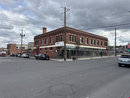 39 West Pacific Avenue