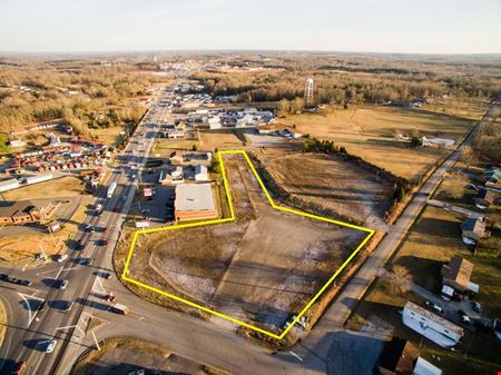 Commercial space at Highway Commercial  | Drive - Thru or Gas Station | Greater Nashville MSA in Dickson