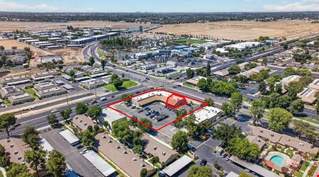 High Exposure Retail Space Available at Strip Mall in Clovis