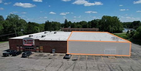 Retail space for Rent at 660 S Diamond St in Mansfield