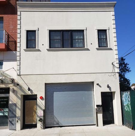 Industrial space for Rent at 38-28 28th Street in Queens