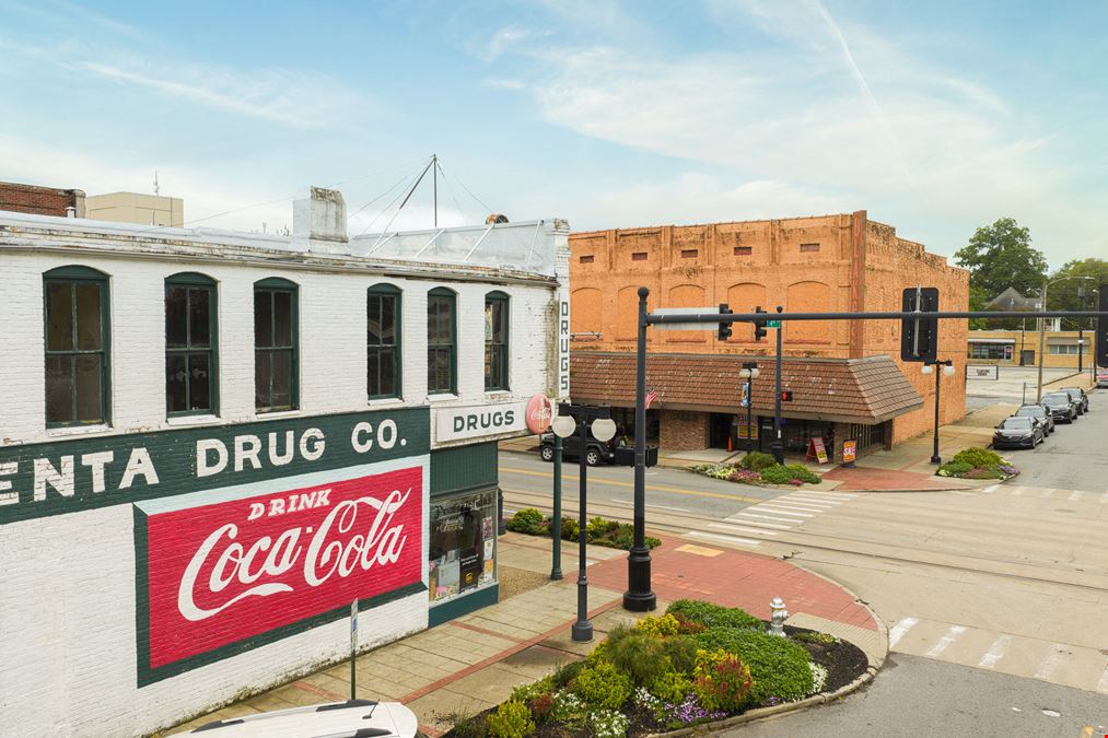 321 Main St