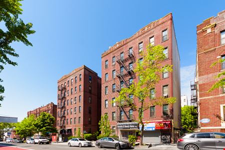 660 SF | 328 Rogers Avenue | Ground Floor Retail Space With Excellent Street Frontage & Visibility for Lease