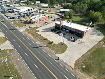 Retail space for Rent at 1050 Broadway Ave in Gladewater