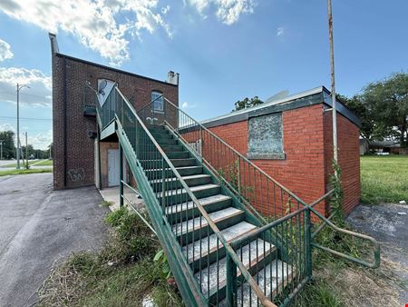 3,058 SF Freestanding Retail Building For Sale Or Lease in Springfield