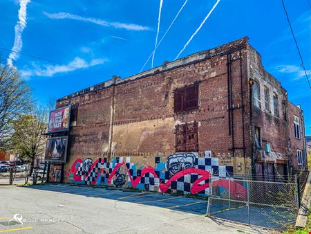 Downtown Atlanta Peachtree Street Building |  ±3,300 SF – ±10,000 SF