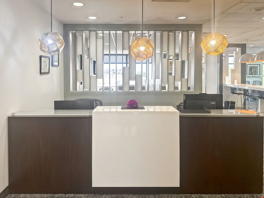 Regus - Arroyo Crossing