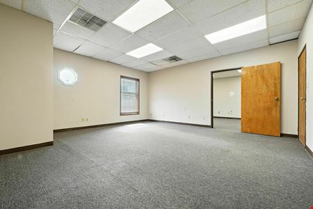 2244 South Hamilton Road, 101 & 103, 2246 South Hamilton Rd, 100