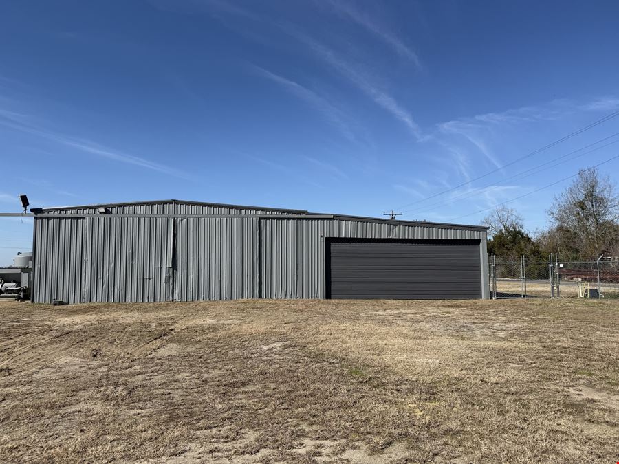 Renovated Flex Space on ±2.5 Acres