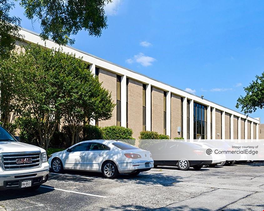 Brass Professional Center - Abilene & Bonham Buildings