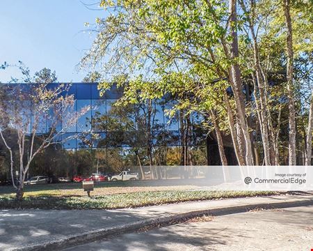 II Kingwood Place