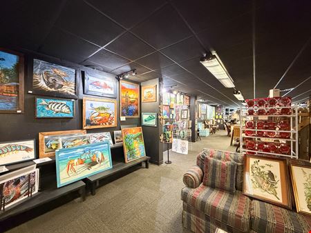 Freestanding Showroom / Warehouse in Slidell Under $60/SF