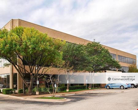 Office space for Rent at Donley Plaza in Austin