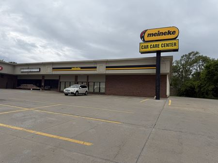 Industrial space for Rent at 14235 U Street in Omaha