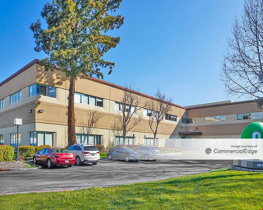 3001 Stender Wy