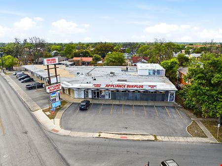 Retail space for Sale at Deco Plaza in San Antonio