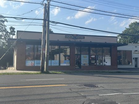 Retail space for Sale at 808 E Boston Post Rd in Mamaroneck