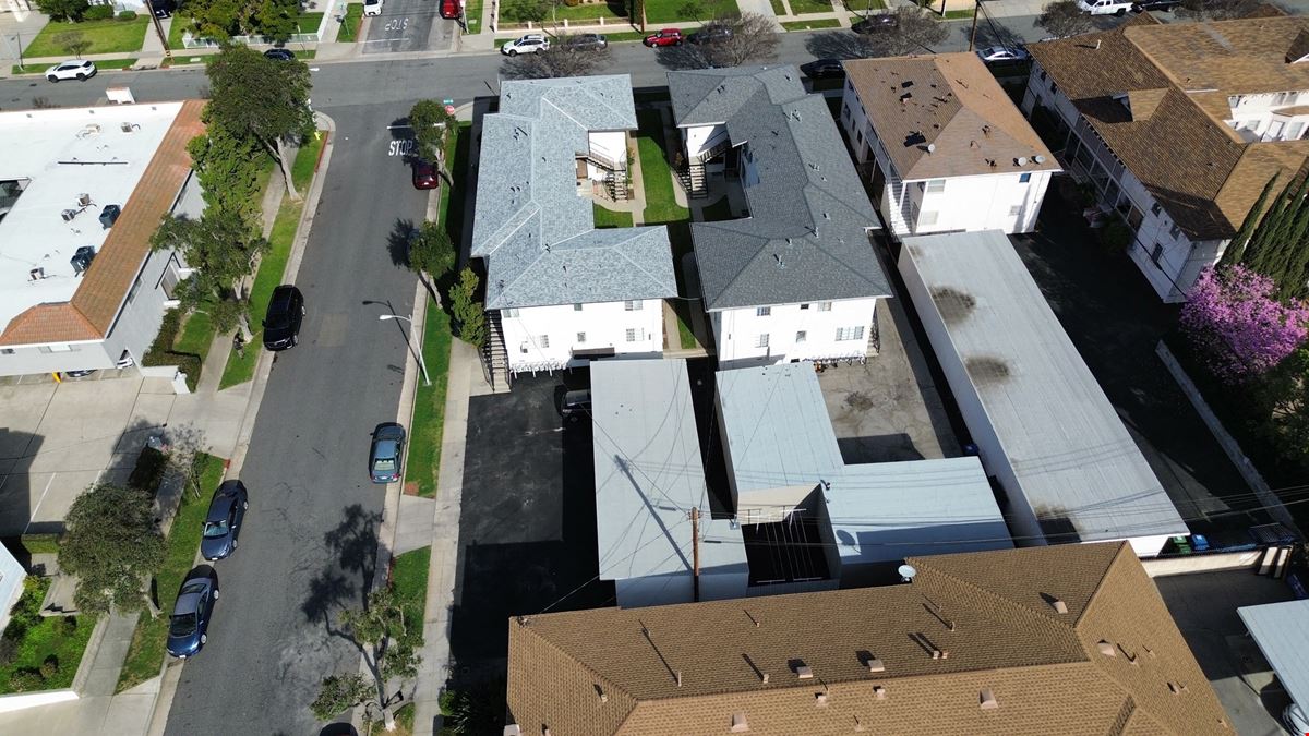 20 W Grand Ave