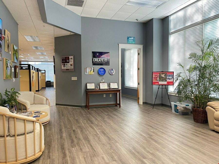 300 E University Ave, Ste 100