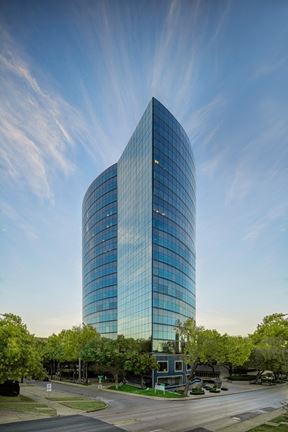 Parkside Tower at 3500 Maple