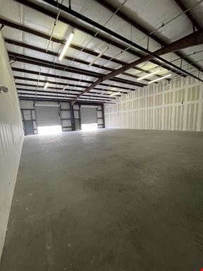 6620-6622 26th Ct E Flex Space Available