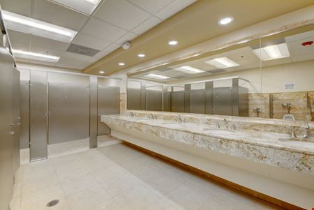 Avion Corporate Center