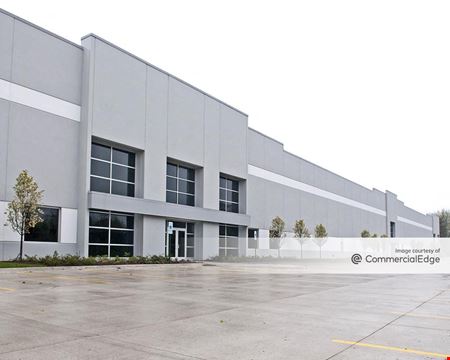Industrial space for Rent at 901-939 E Park Avenue in Libertyville