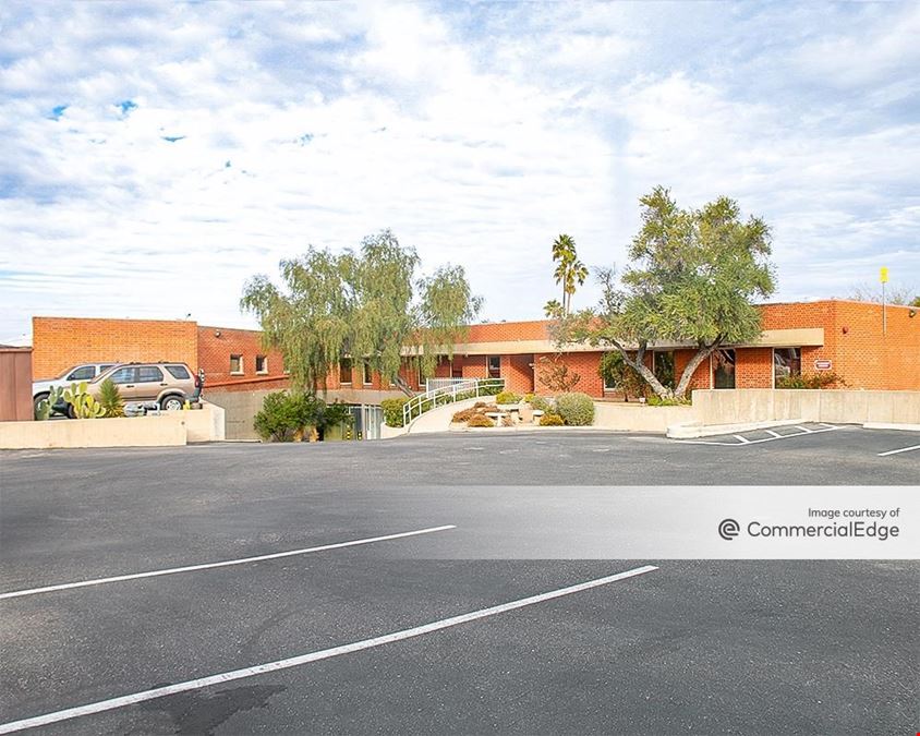 100-150 North Tucson Blvd