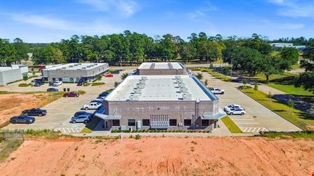 Premier Office/Warehouse Building for Sale | 2517 N. Frazier St., Conroe – High-Visibility Corner in Business Corridor