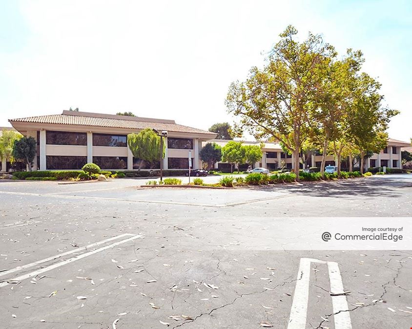 Westlake Corporate Center - 2659 Townsgate Road