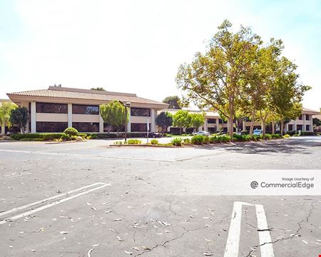 Westlake Corporate Center - 2659 Townsgate Road