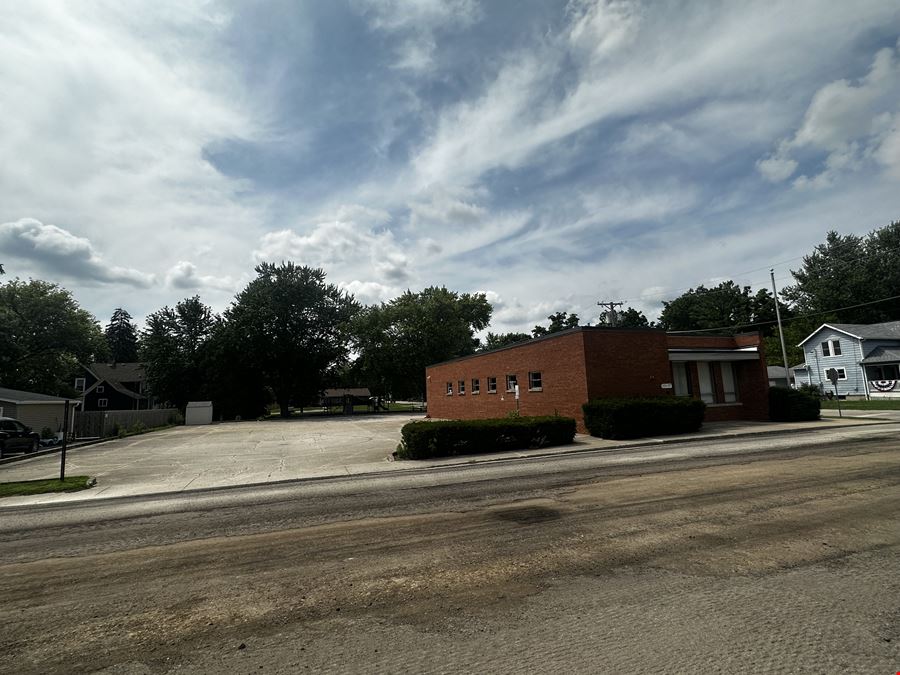 130 Gates Elburn IL 