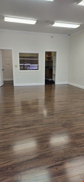 Retail-Office For Lease on SR 52