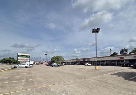 Commercial space at Bissonnet Southwest Plaza Shopping Center in Houston