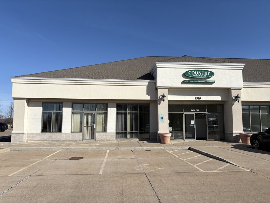 1300 W Commerce Dr