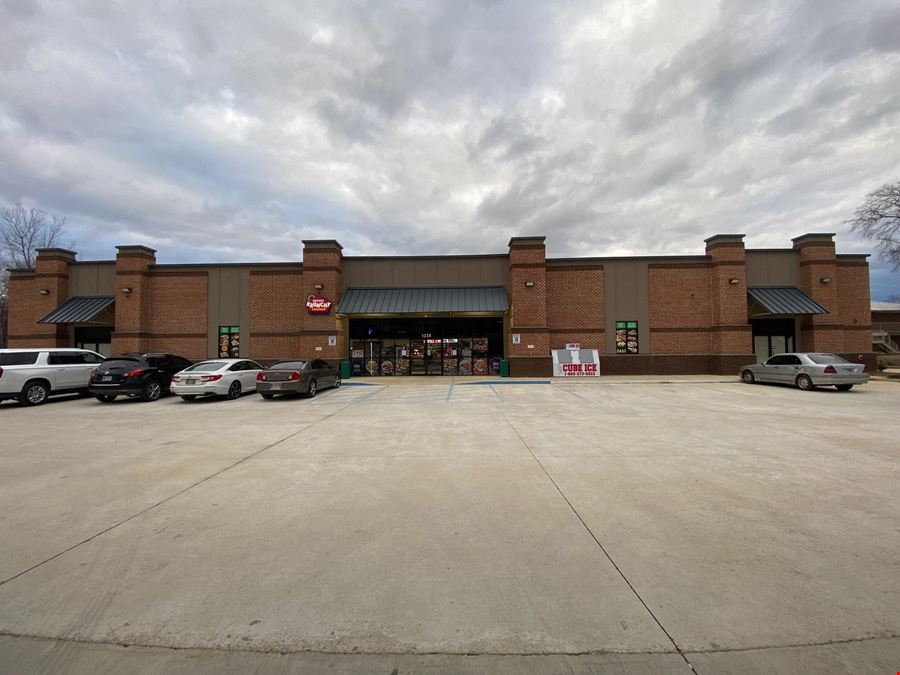 Newly Constructed C-Store - Endcap