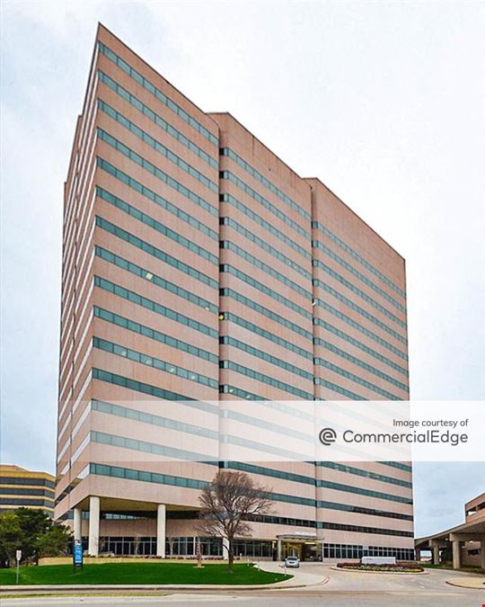 125 East John W. Carpenter Fwy