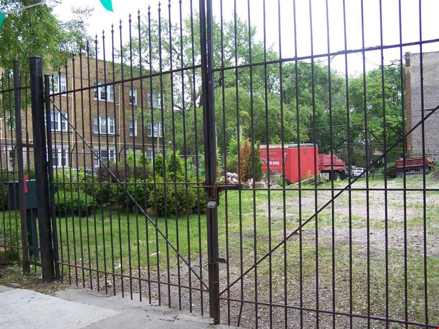 1721 E 75th St
