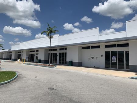 Retail space for Rent at Naranja Plaza in Naranja
