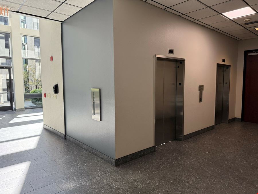 100 Willow Plaza, Ste 405
