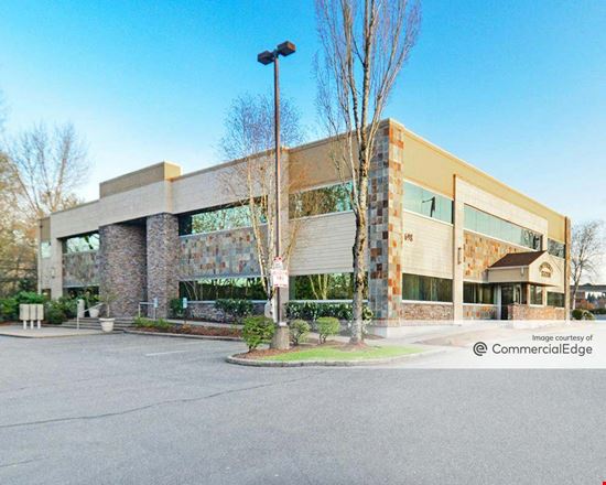 University Station Executive Suites - 698 12th Street SE