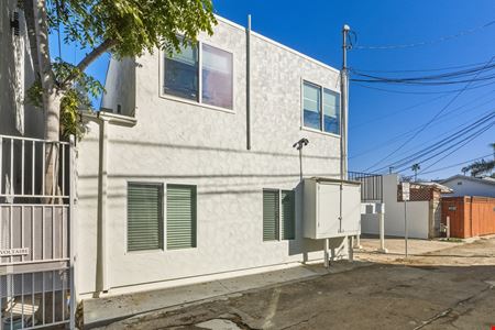 4843-4845 Voltaire Street