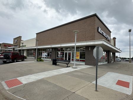 Retail space for Rent at L STREET MARKETPLACE in Omaha