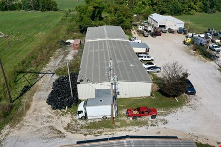 8,750 SF Office / Warehouse Building For Lease in Nixa
